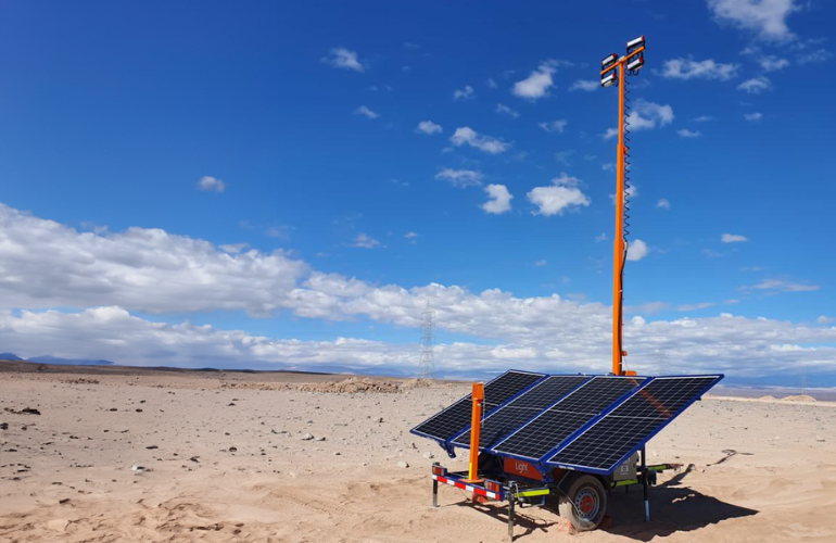 Alquiler de andamios, encofrados y maquinaria de construcción 10 Torre de iluminación Solar Equinorte
